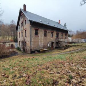 Großes Sanierungsobjekt für Kapitalanleger!